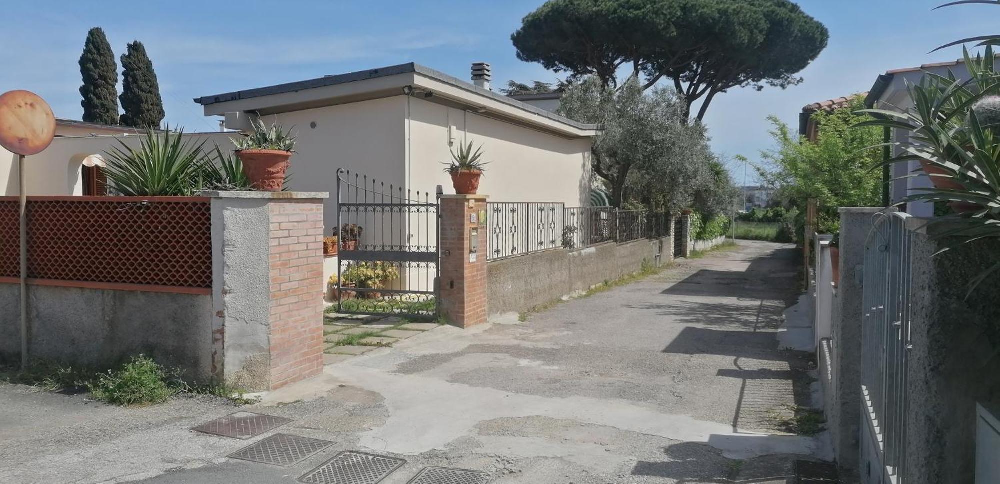 Sunny Courtyard Apartment Piombino Exterior foto